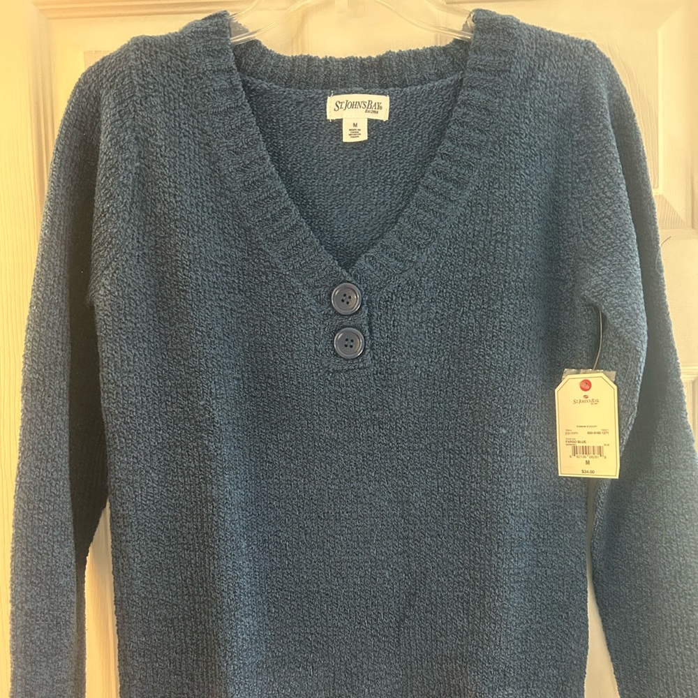 V neck sweater by St. John’s Bay